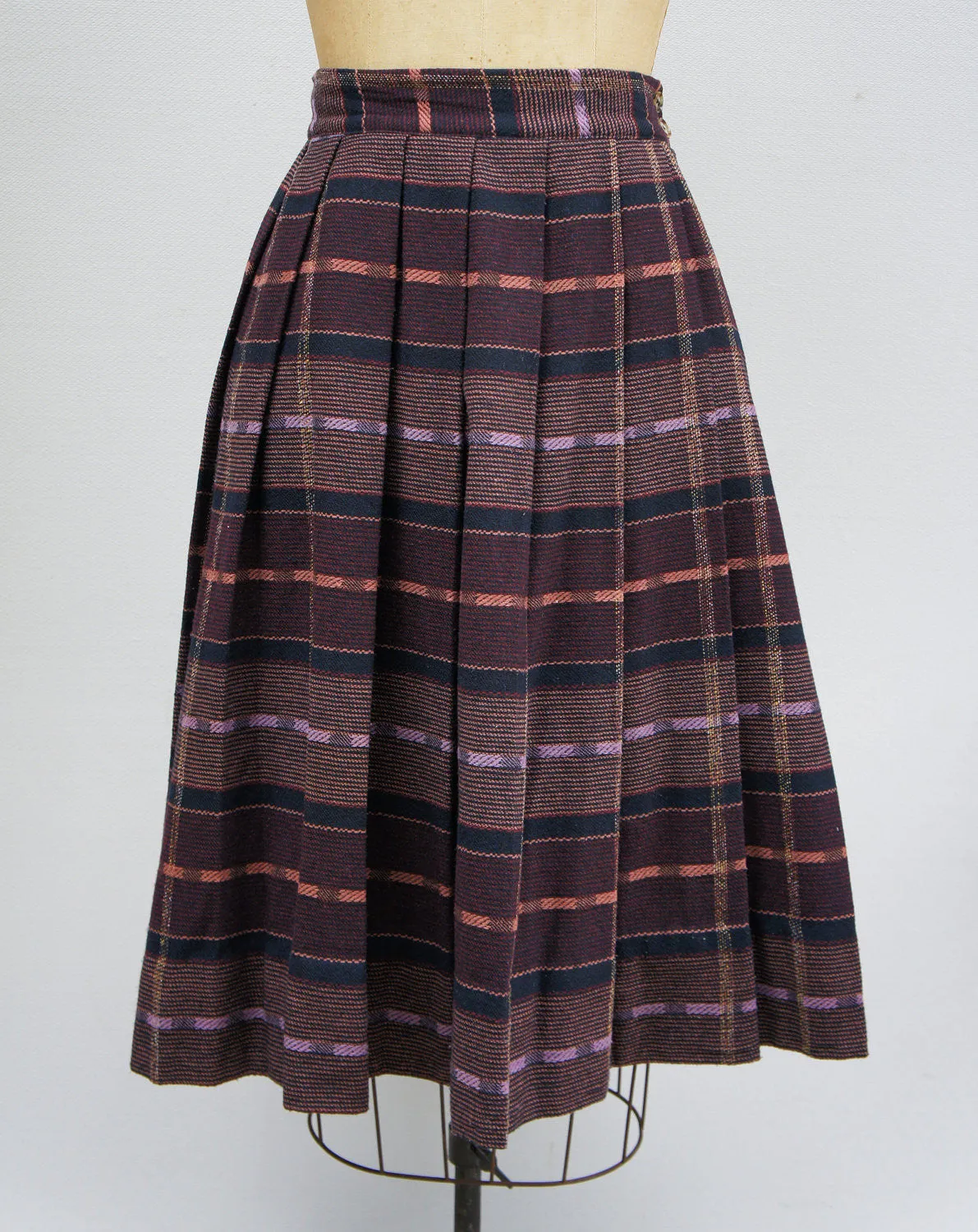 1950's Lilac Pleated Wool Skirt - Size S
