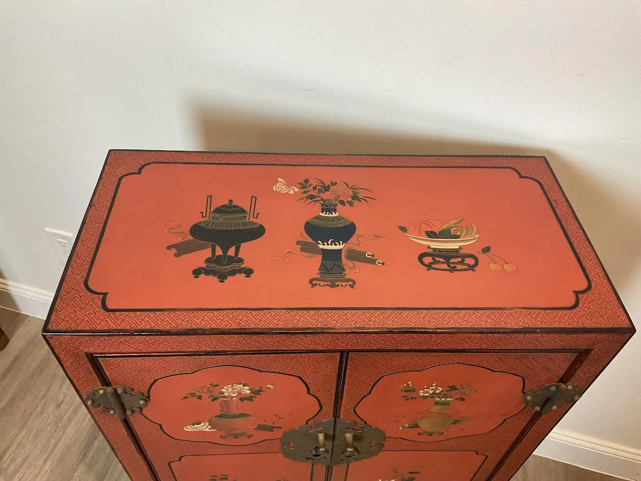 A Pair Of Red Lacquer Cabinet