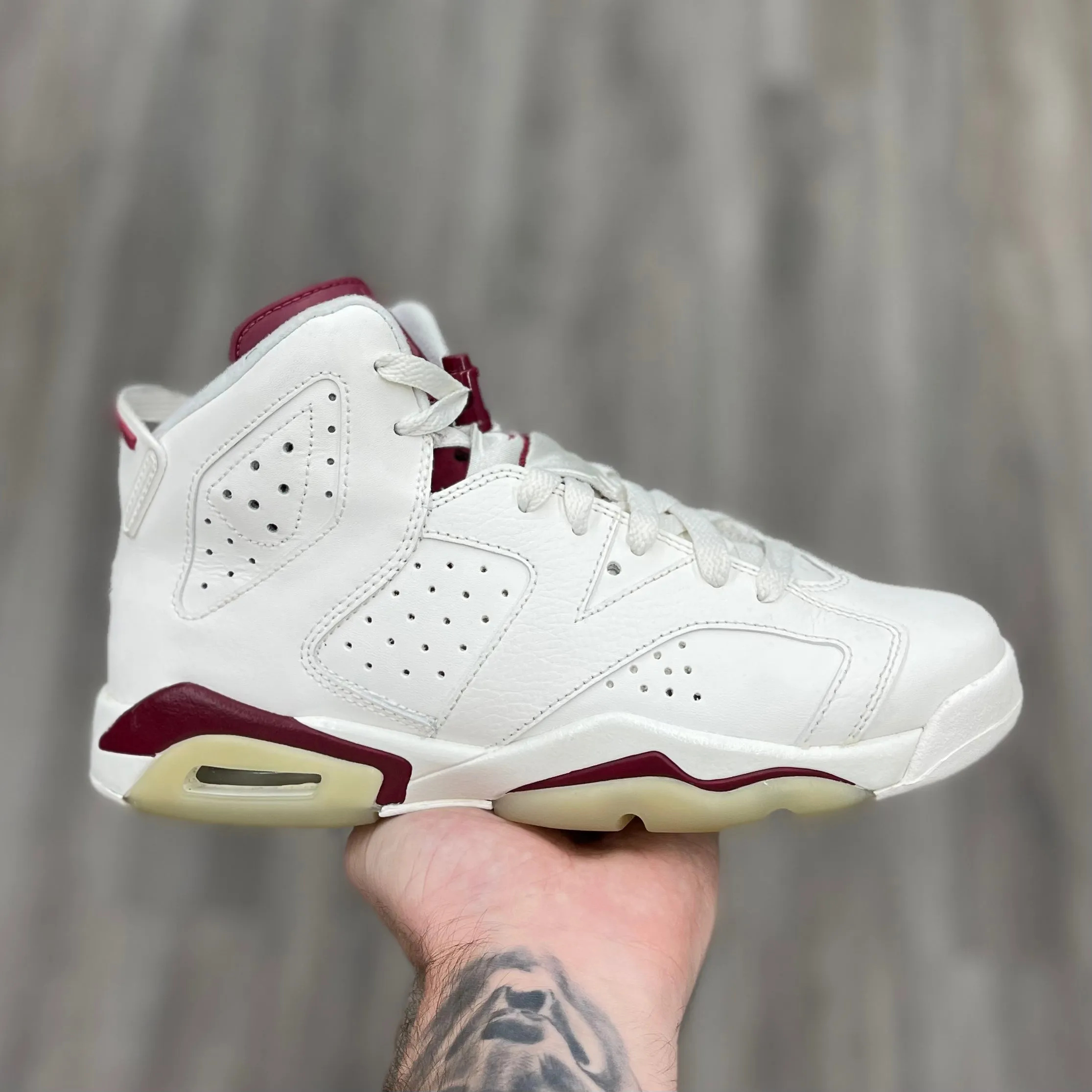 Air Jordan 6 Retro “Maroon”