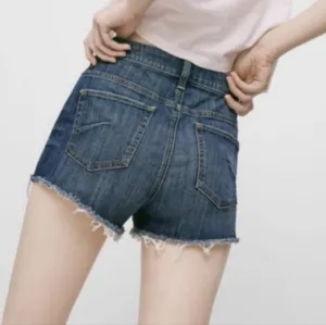 Aritzia Talula denim shorts - size 24