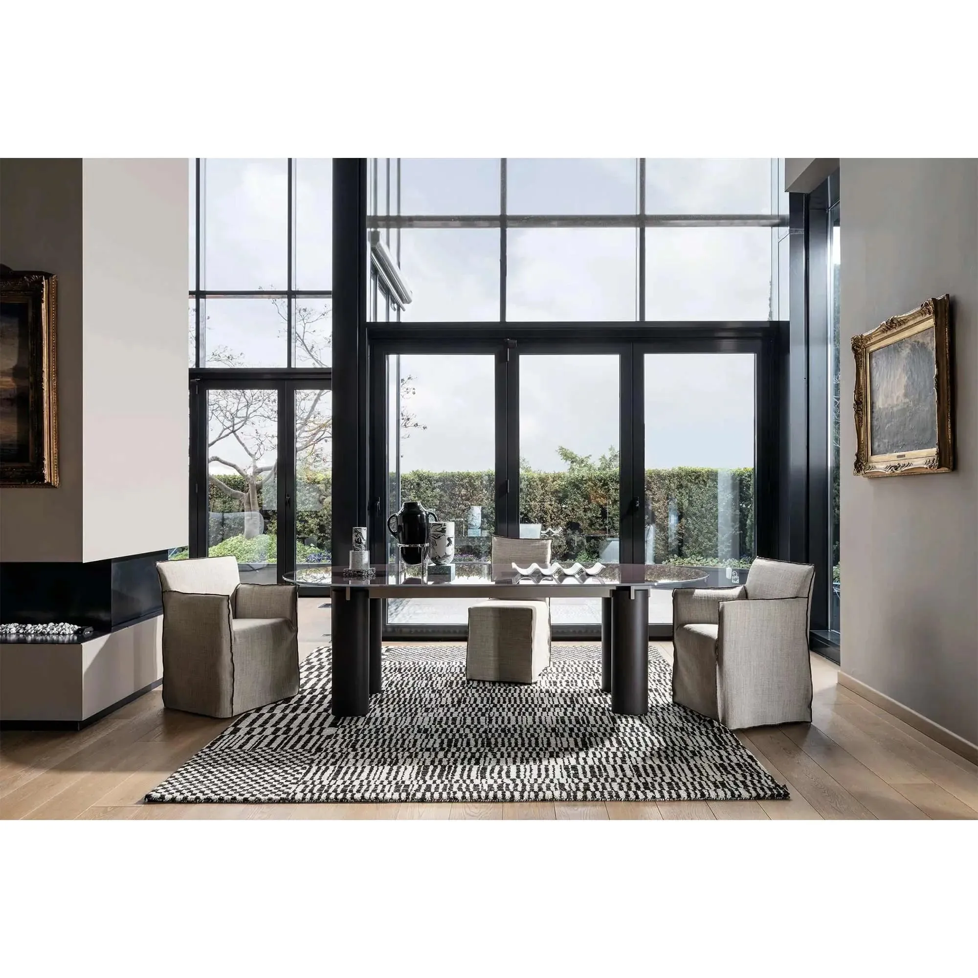 Daen 34 - Oval Table