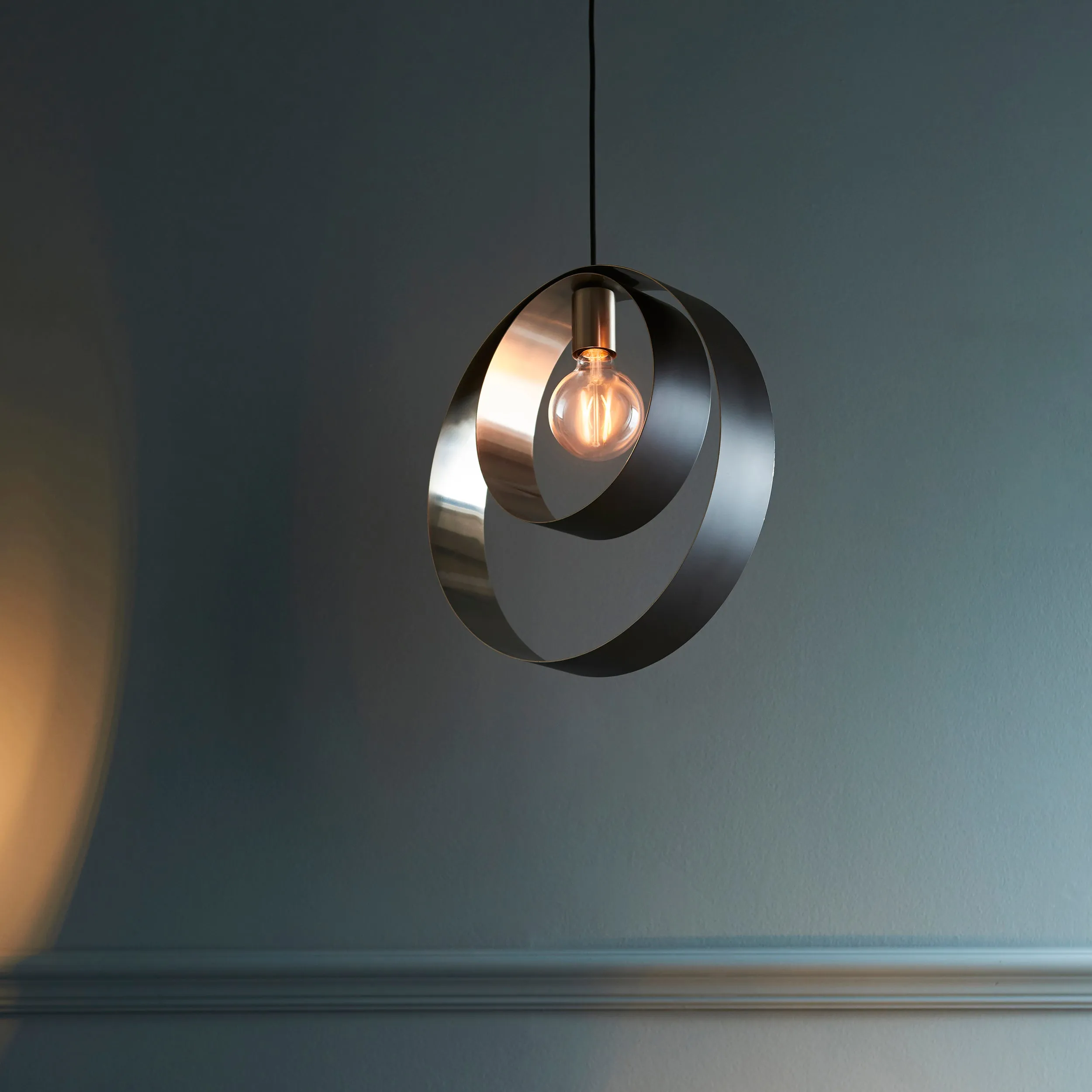 Endon 92880 Cal 1lt Pendant Brushed nickel plate & matt black 10W LED E27 (Required)
