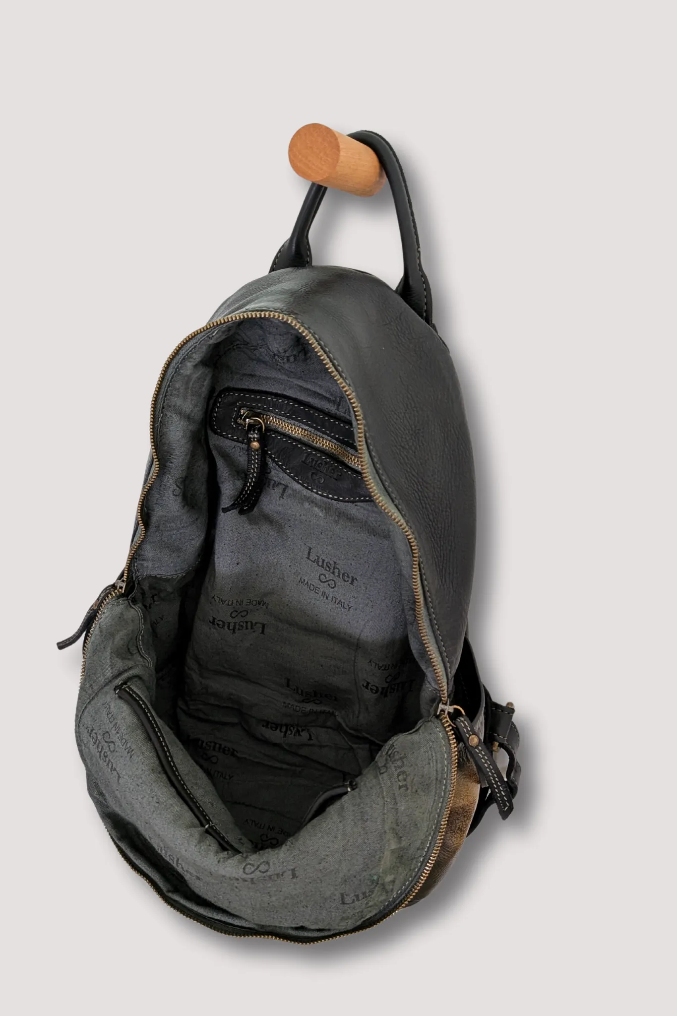 Explorer Backpack - Raw Onyx  - CANADA