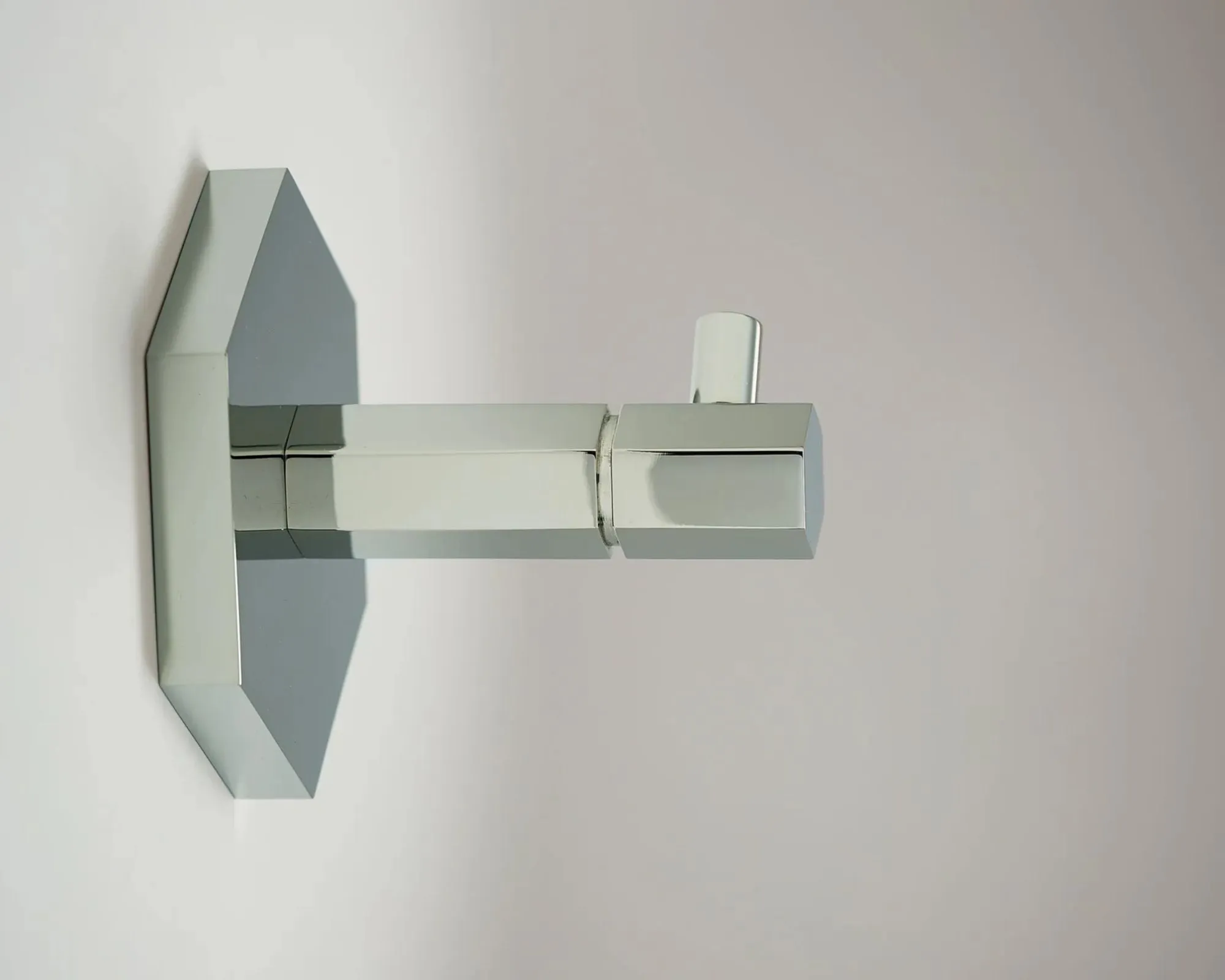 Facet-H Hook