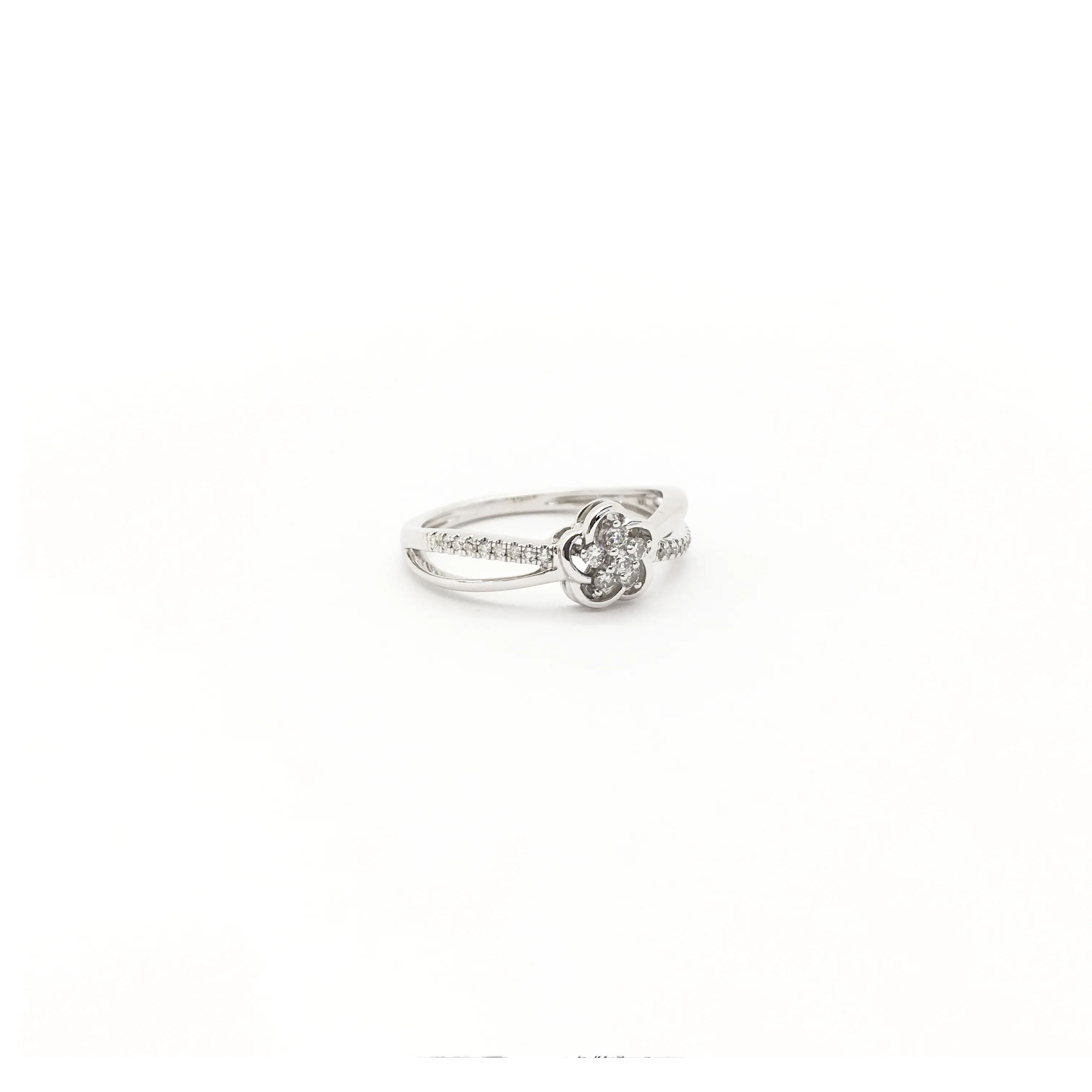 Five Petals Flower Diamond Ring (14K)