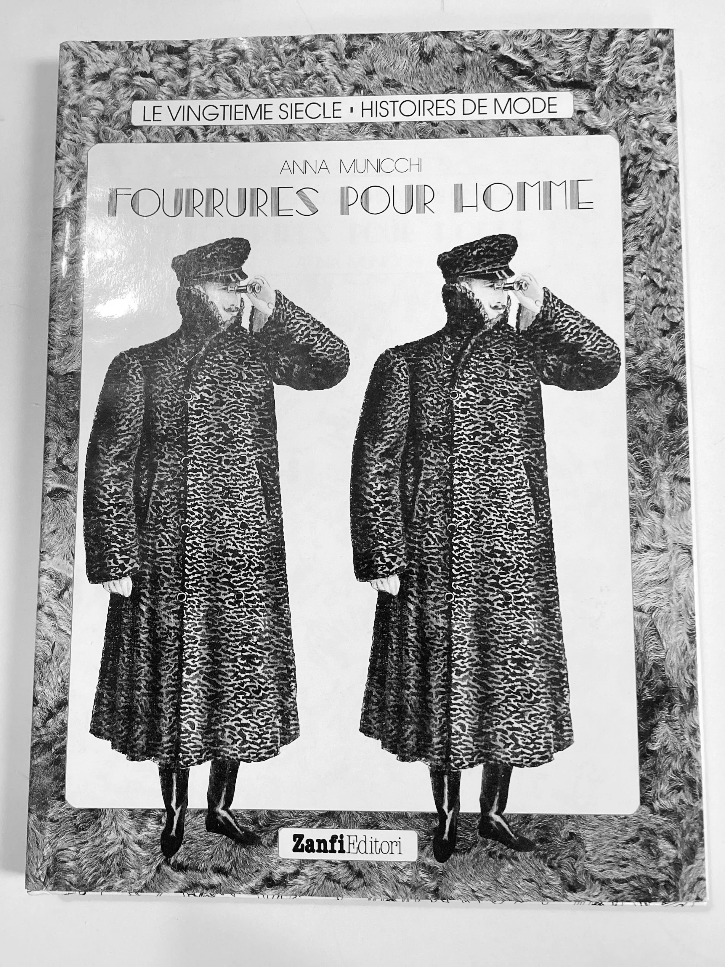 Fourrures pour Homme [Furs for men]