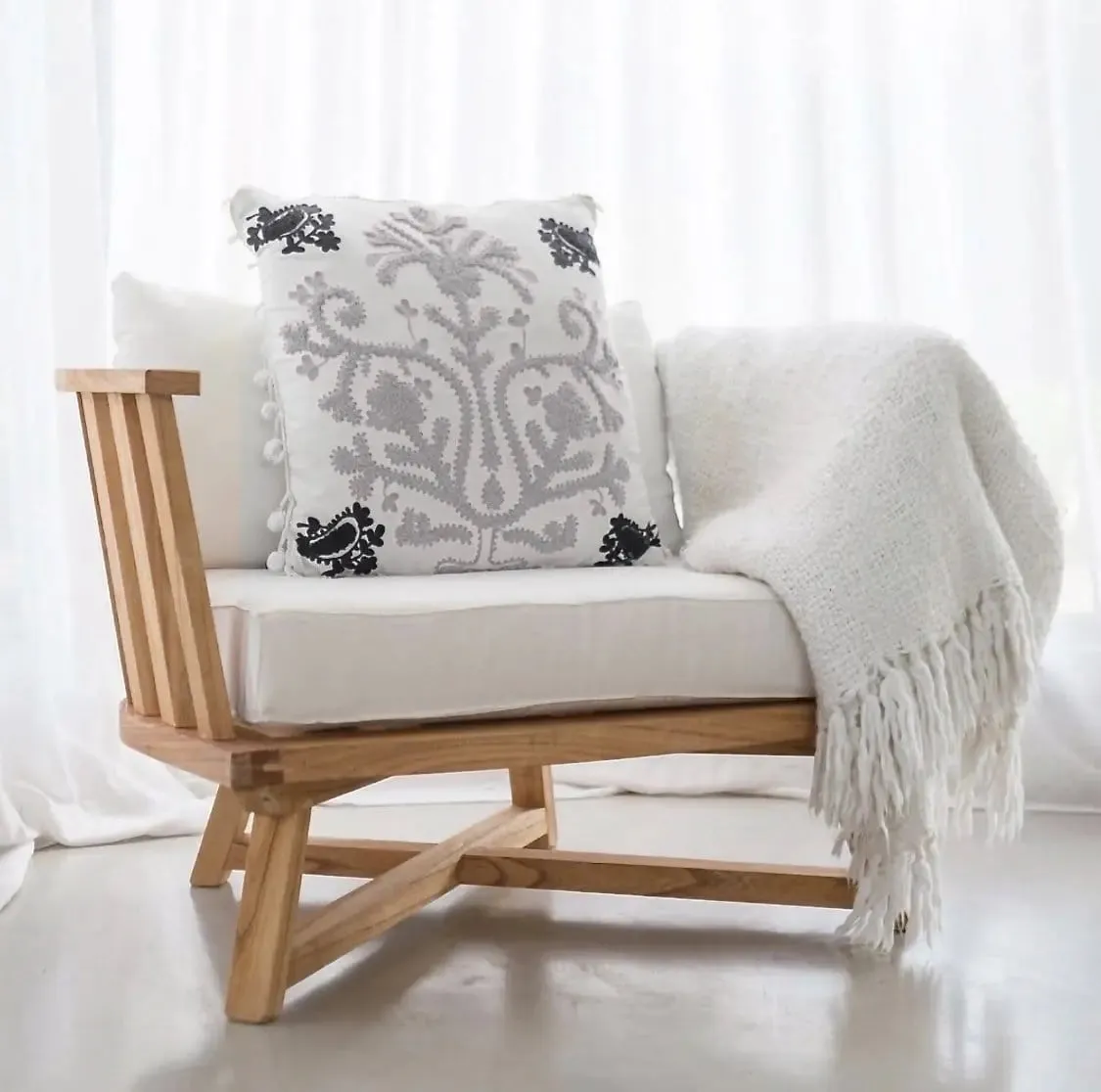 Gray 07 - Armchair