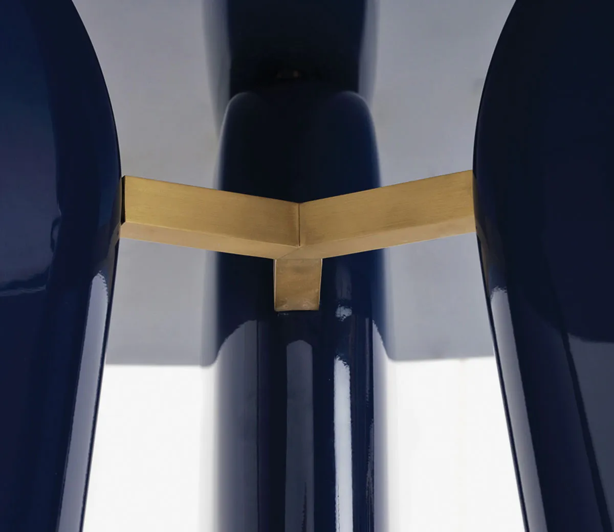 Héra dining table
