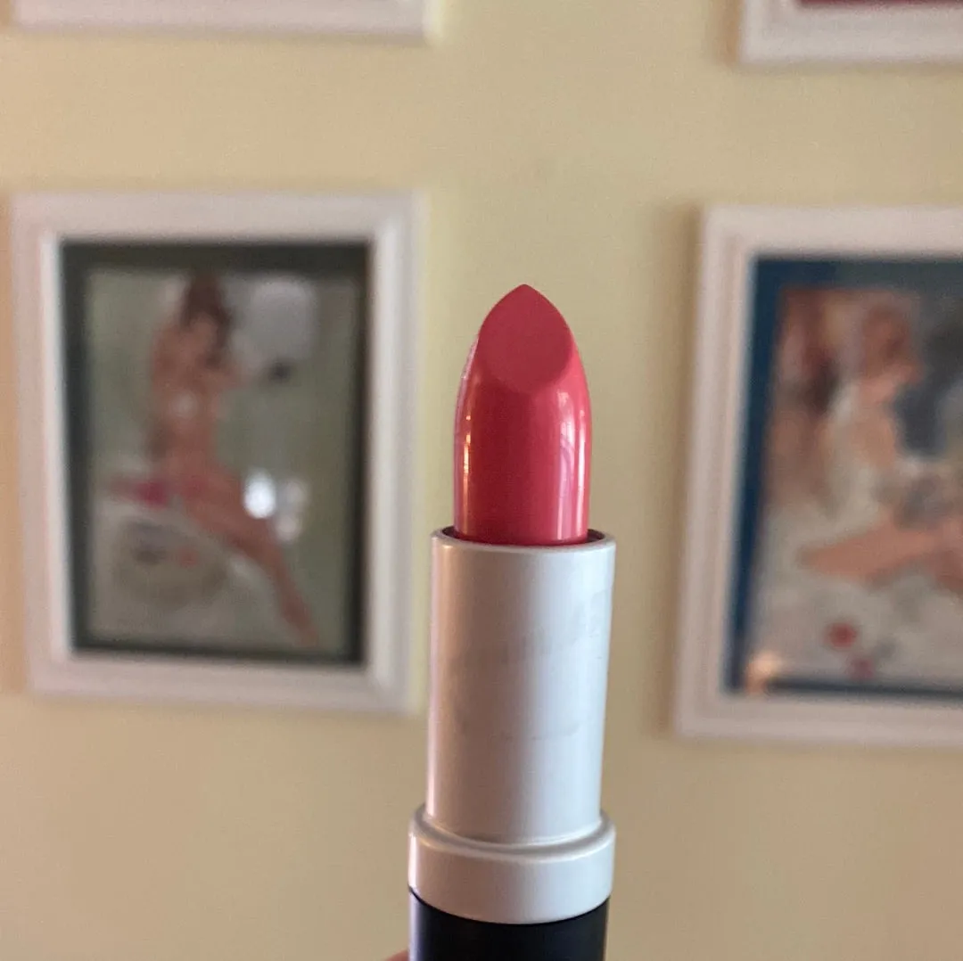 Koi Matte Lipstick