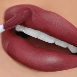 Labial Matte: Seal the Deal- Drama Mama 23 | Beauty Creations