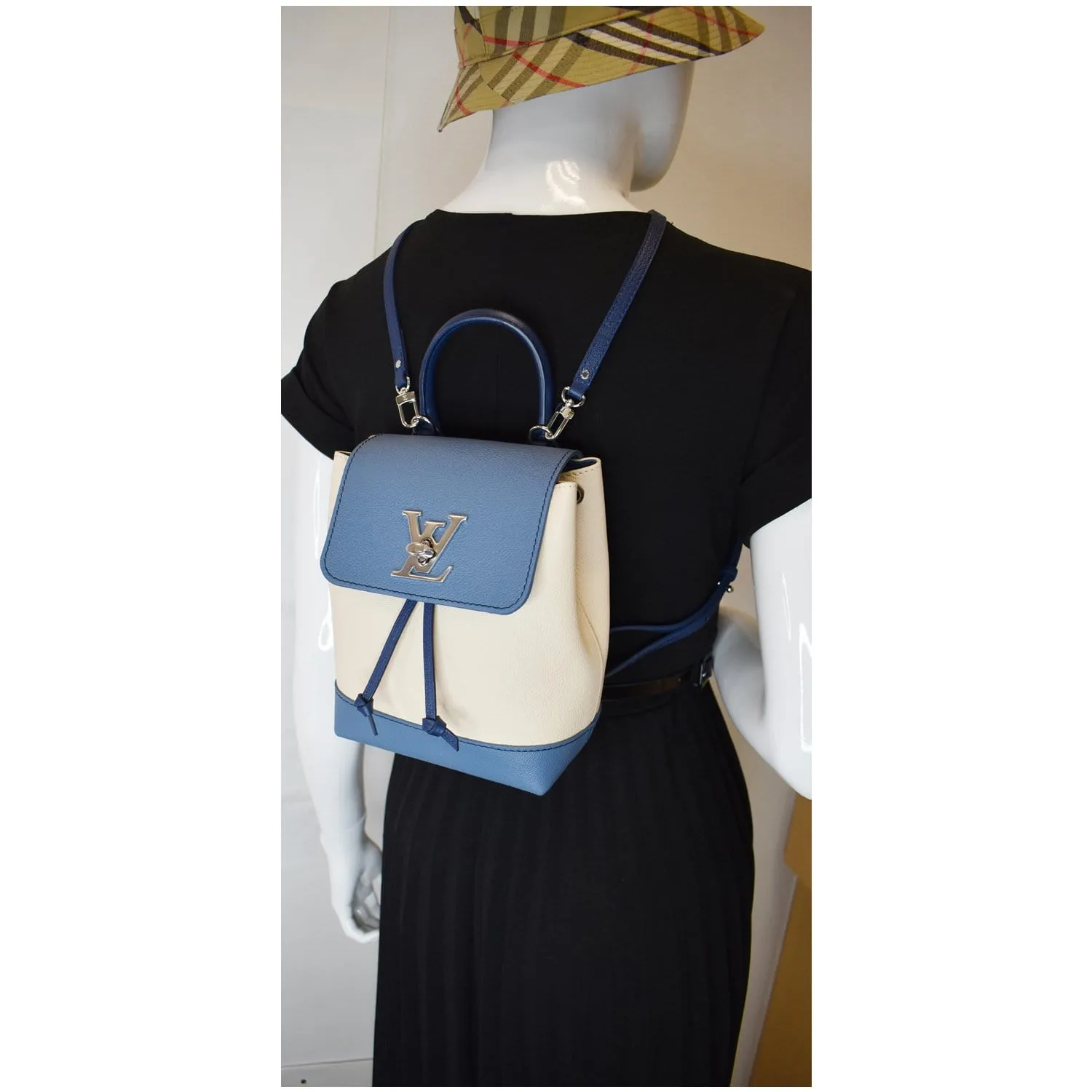 LOUIS VUITTON Lockme Calfskin Leather Backpack Blue/Beige