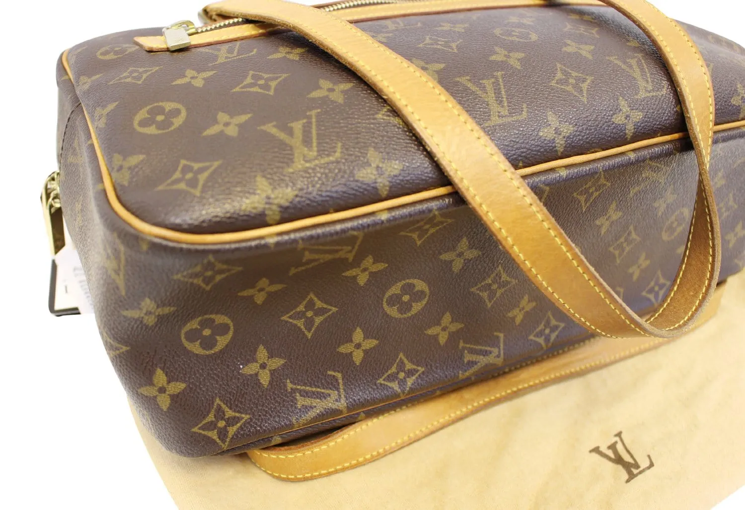 LOUIS VUITTON Monogram Canvas Cite GM Shoulder Bag