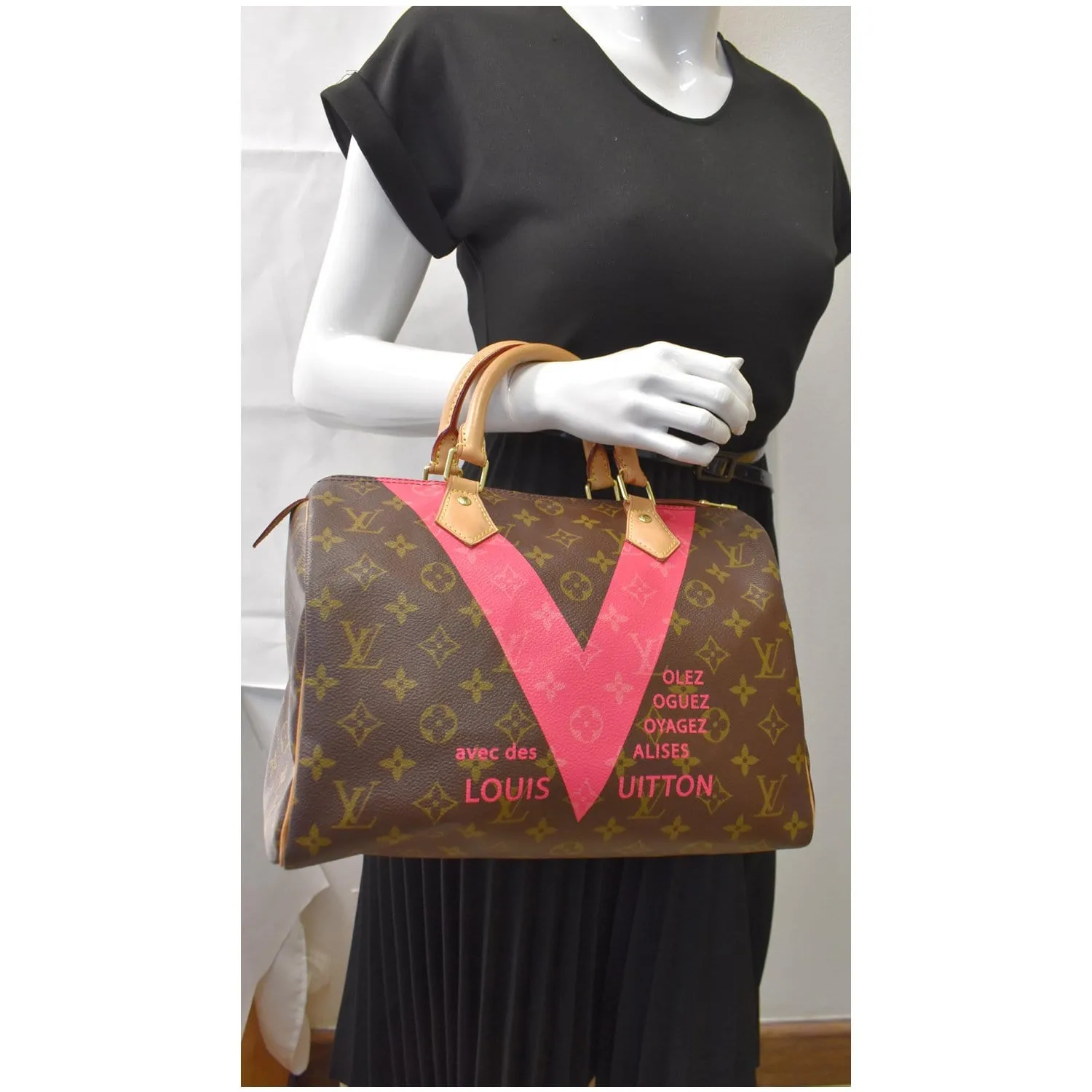 LOUIS VUITTON V Speedy 30 Grenade Monogram Satchel Bag Brown