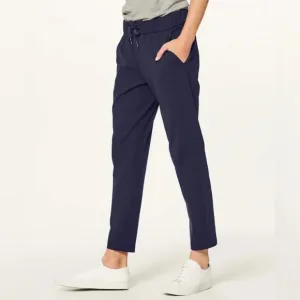 Lululemon on the fly 7/8 pant size 2 NEW
