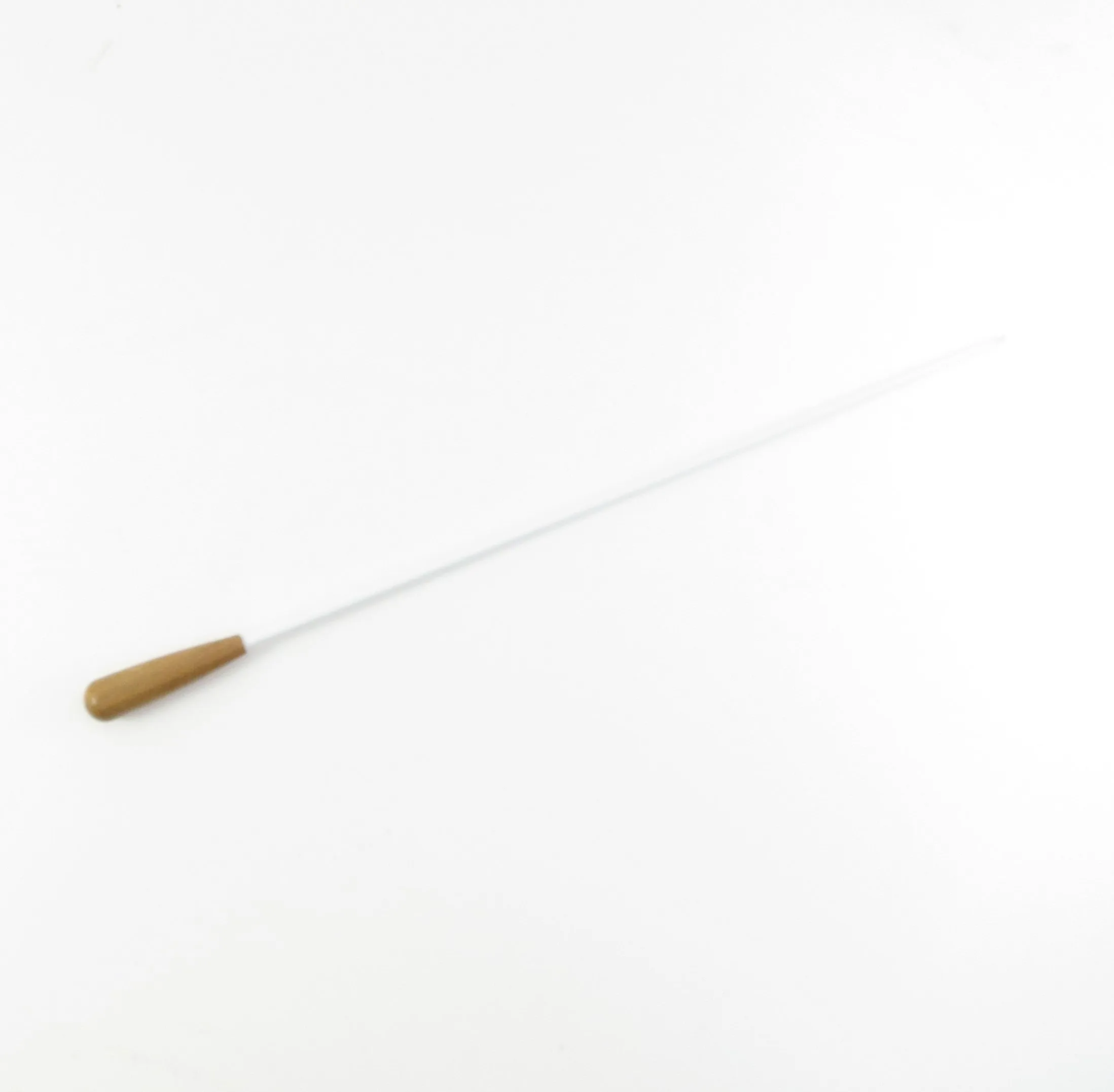 MONTFORD  Baton 12" White Lacquer Taper Shaped Wood Handle