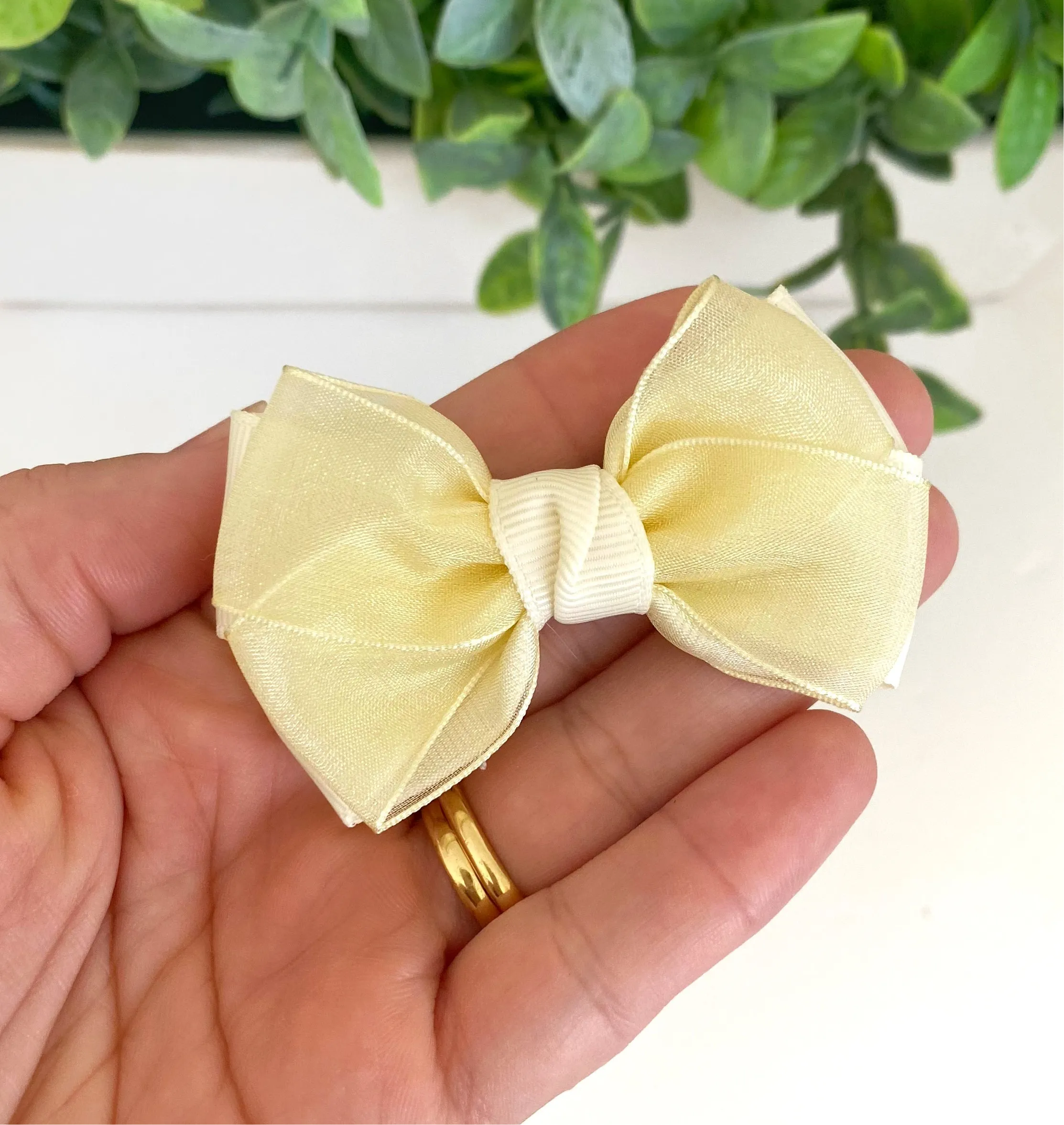 Nanda bow organza - Small clip