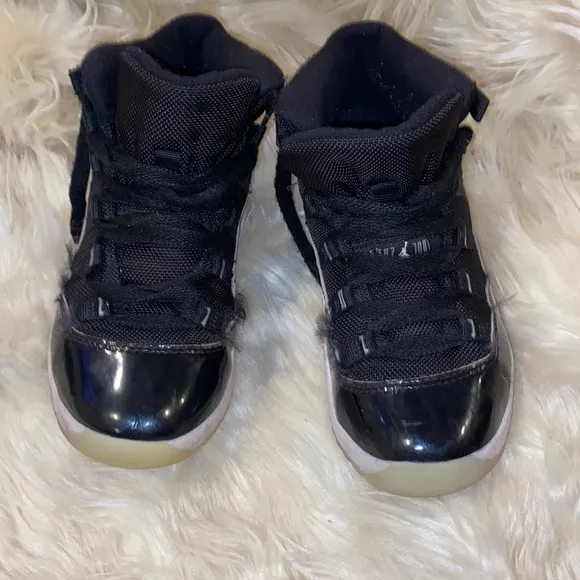 Nike Air Jordan 11 Retro Jubilee 25th Anniversary Kids PS Size 2y
