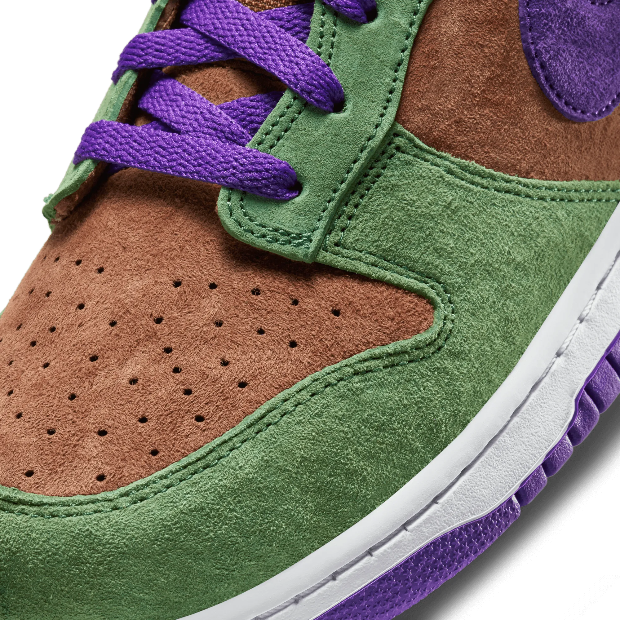 NIKE DUNK LOW SP