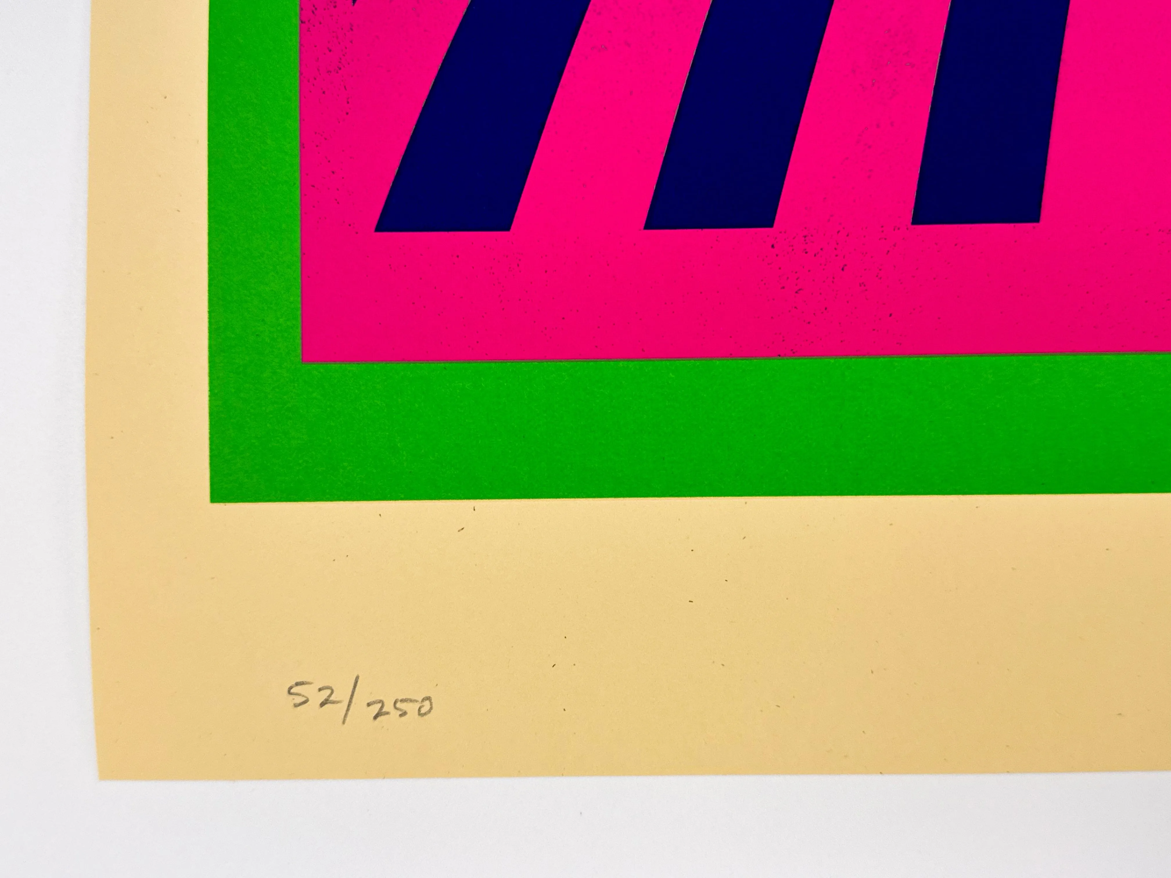 Op-Art Icon (Green Gradient)