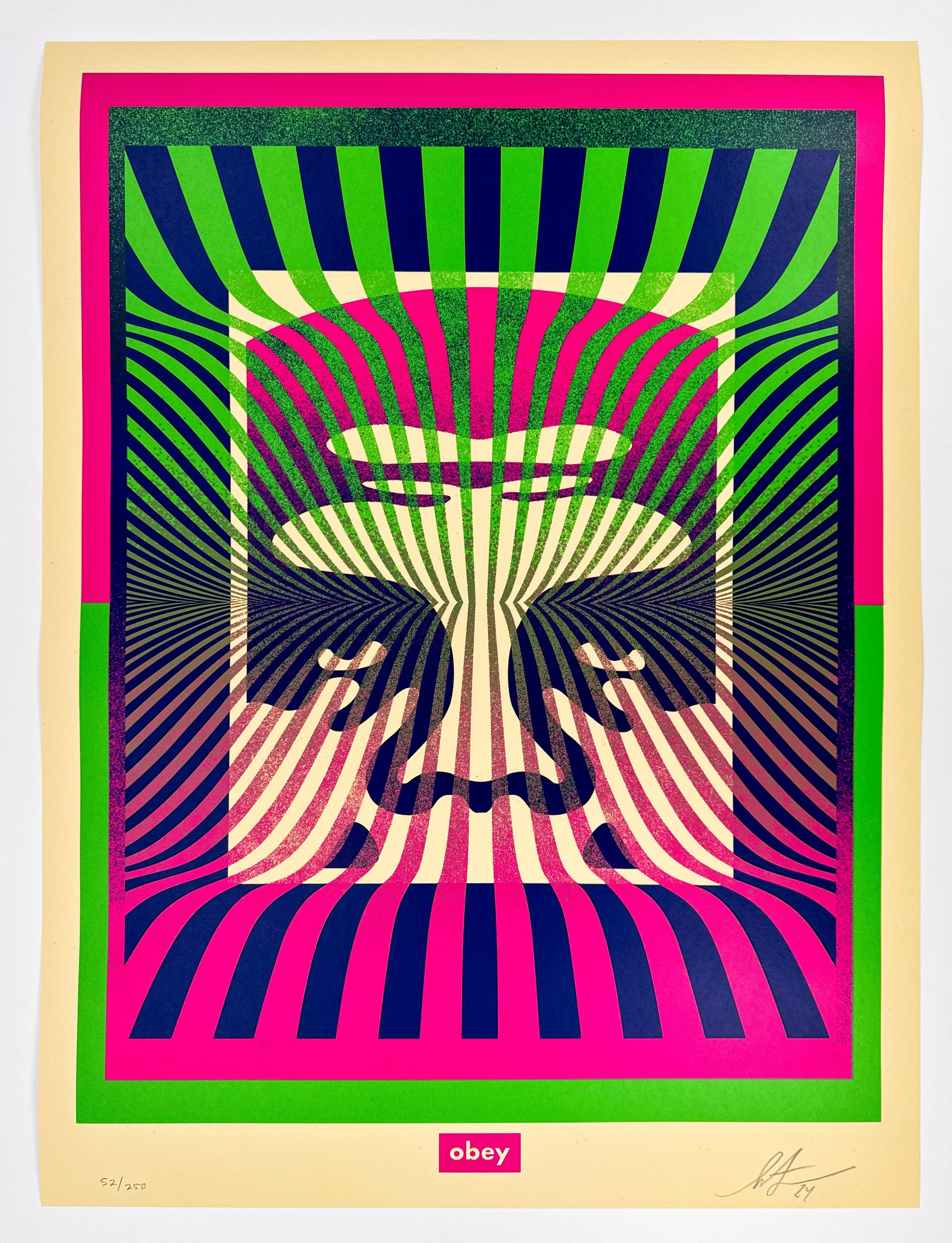 Op-Art Icon (Green Gradient)