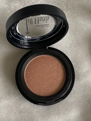 OYSTER PEARL Eye Shadow Compact