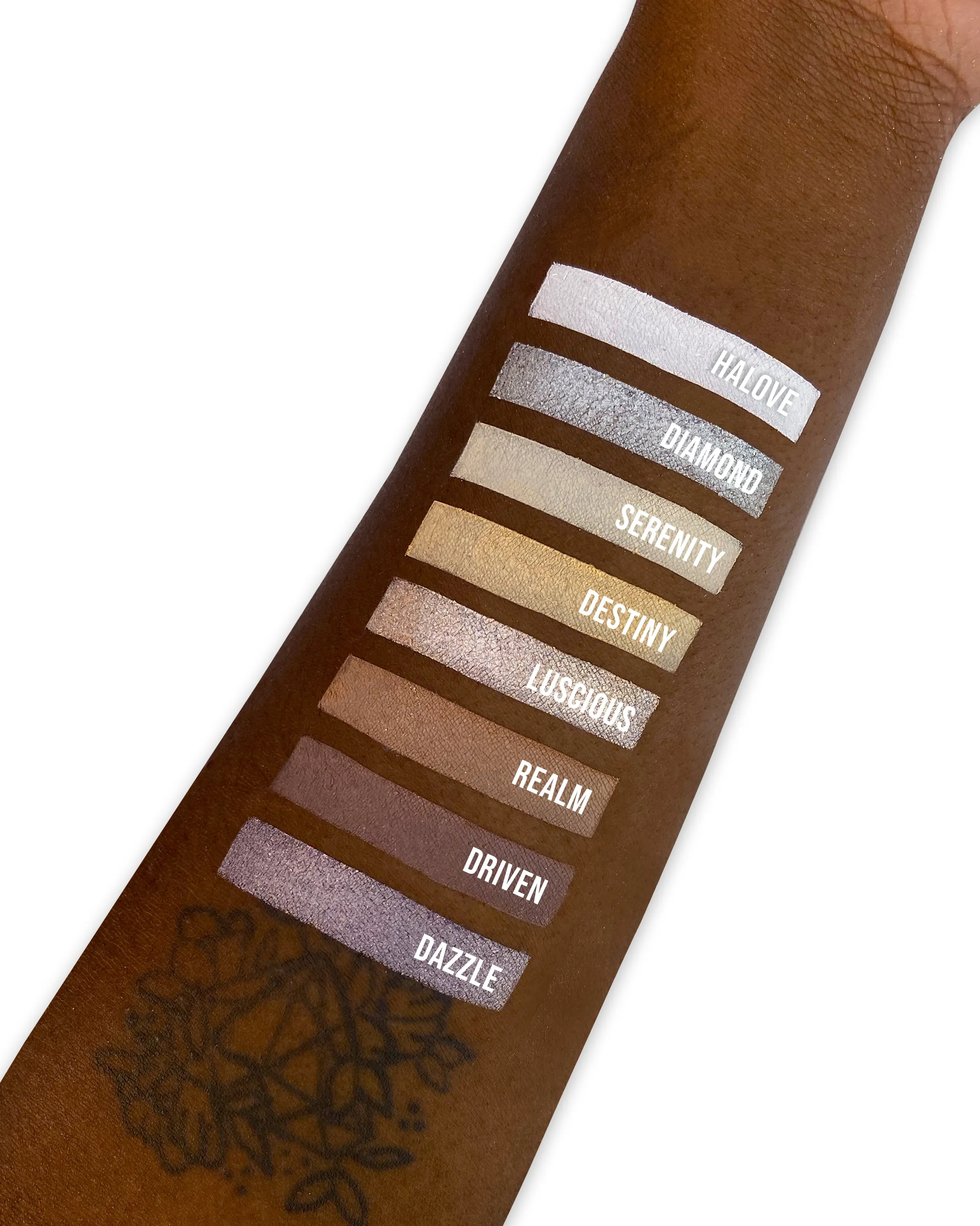 "REALM" MATTE EYESHADOW