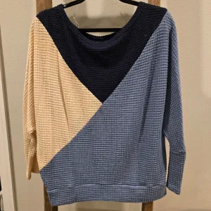 REB129 - WAFFLE KNIT TOP