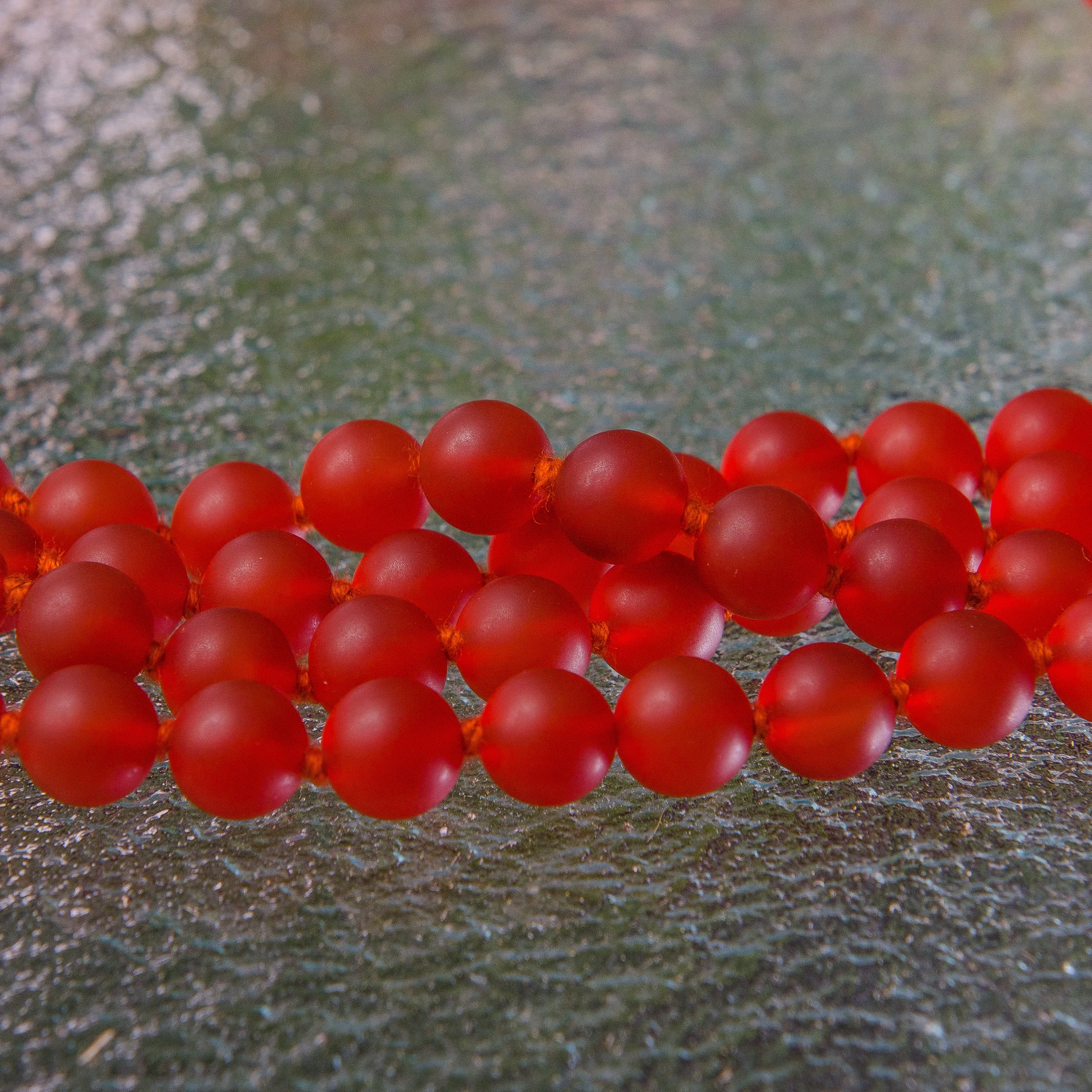 RED ONYX BEADS LONG - 71" (180cm)