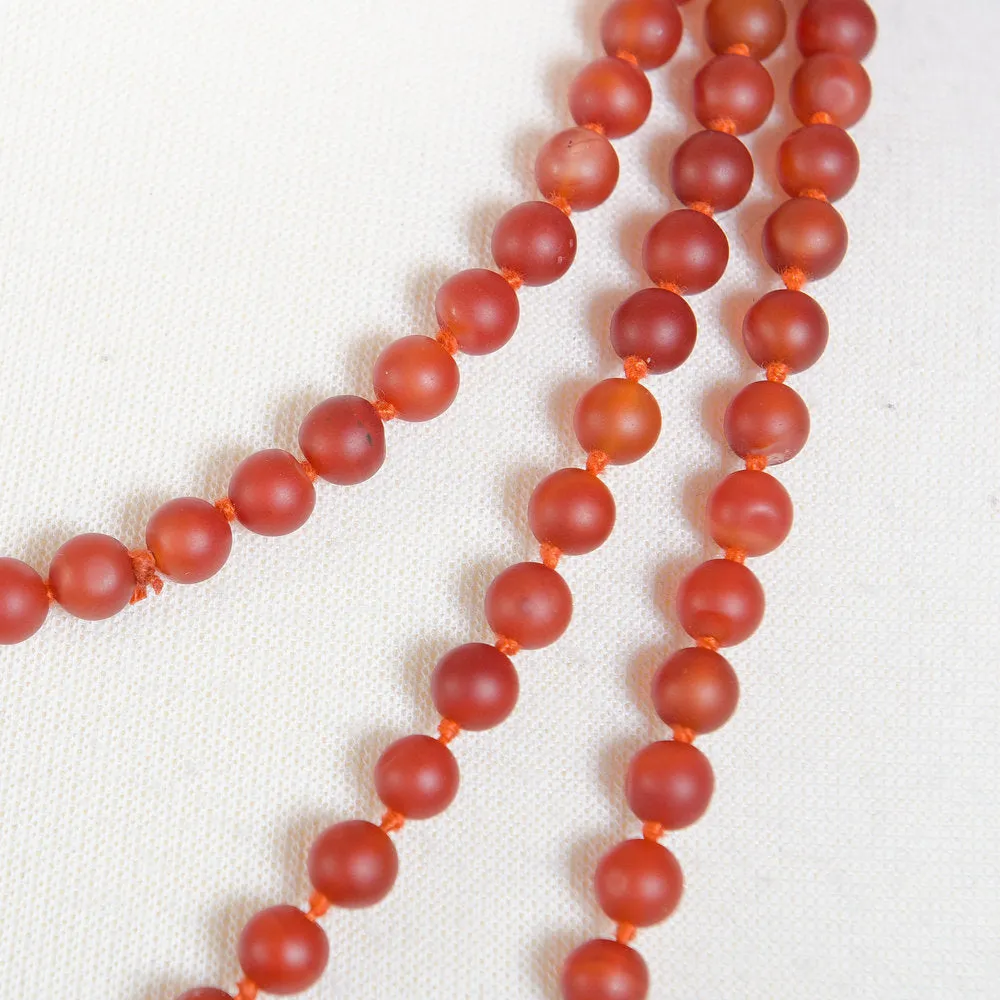 RED ONYX BEADS LONG - 71" (180cm)