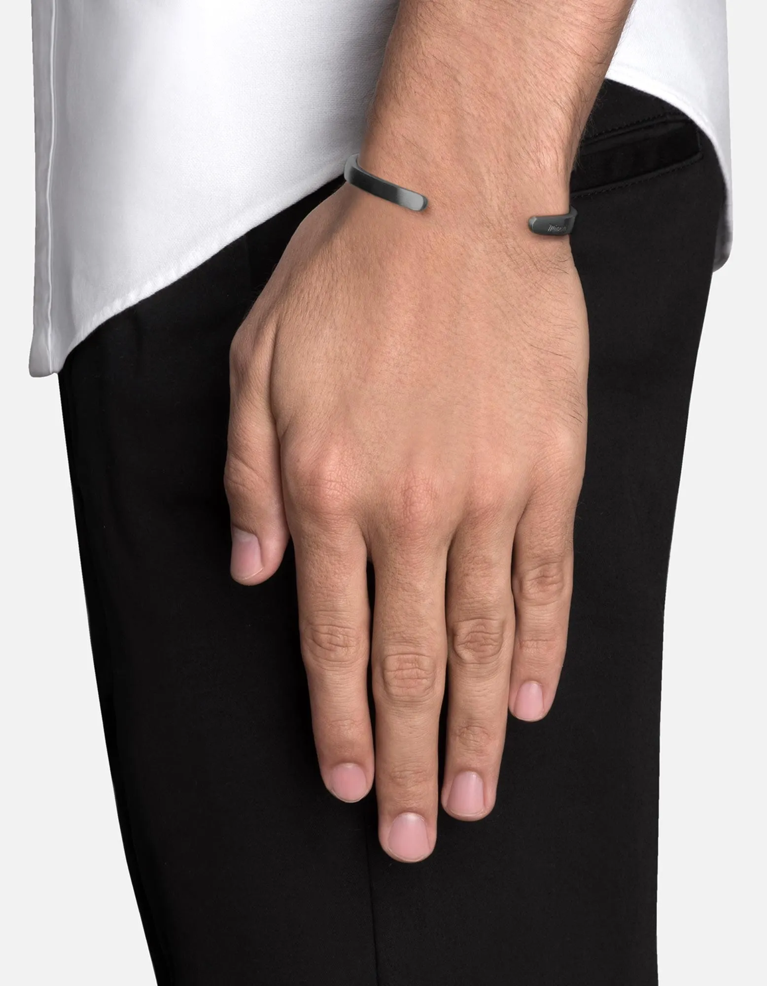 Singular Cuff, Matte Black Rhodium