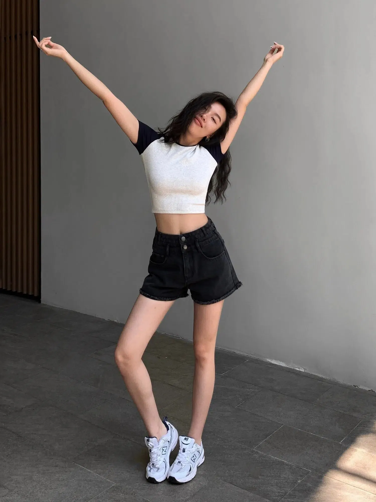 Slim-fit Short Colorblock T-shirt