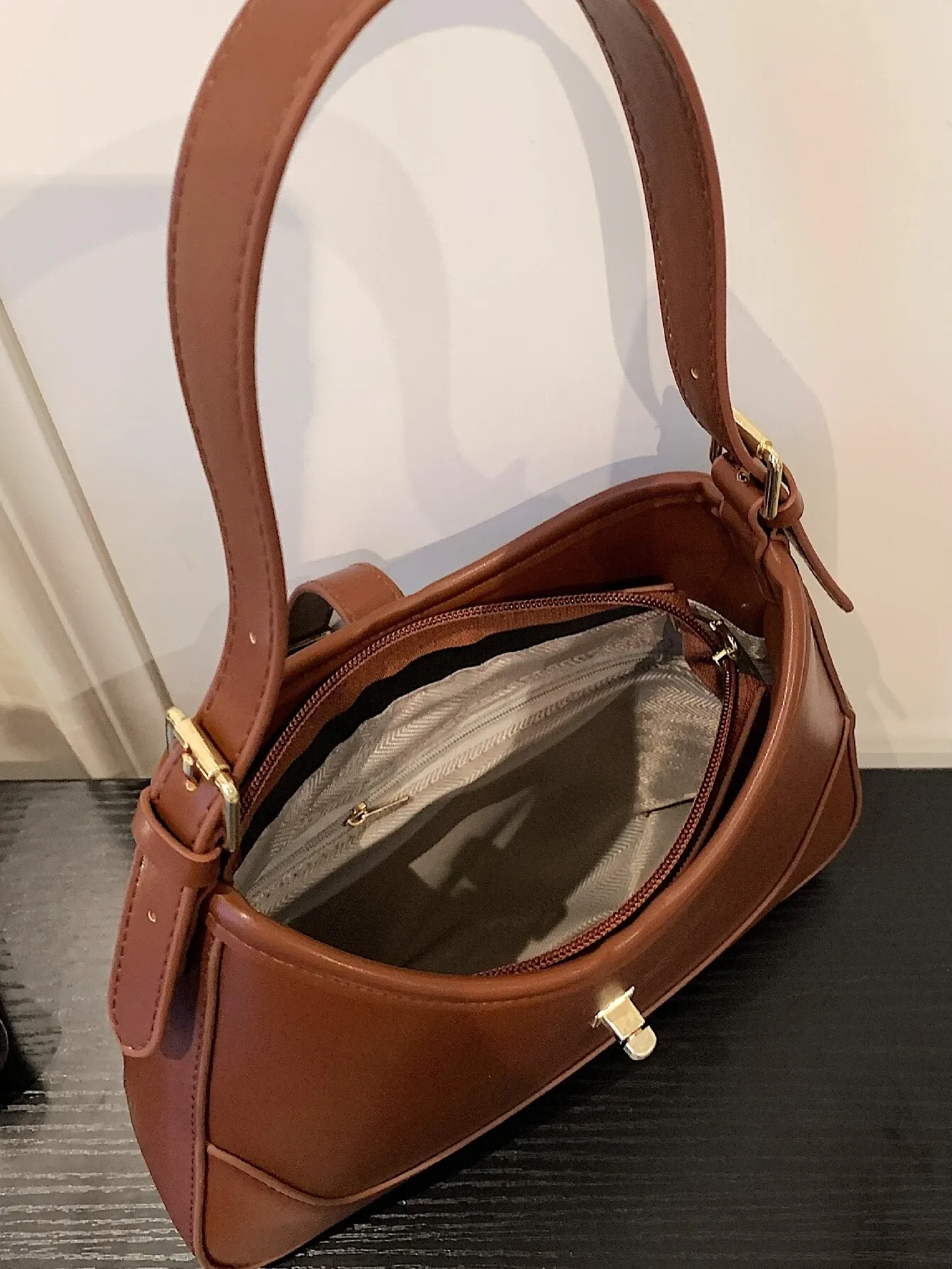 Twist Lock Hobo Bag