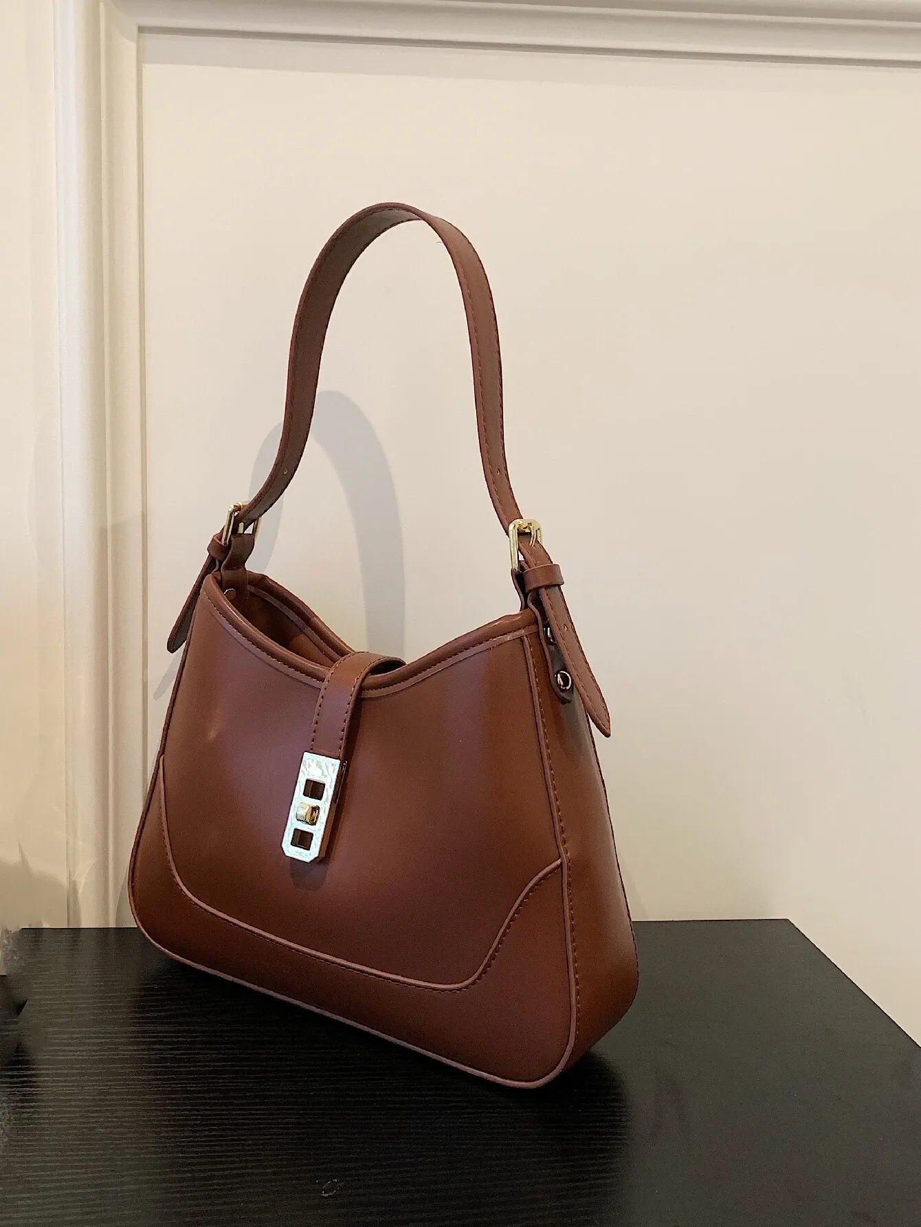 Twist Lock Hobo Bag