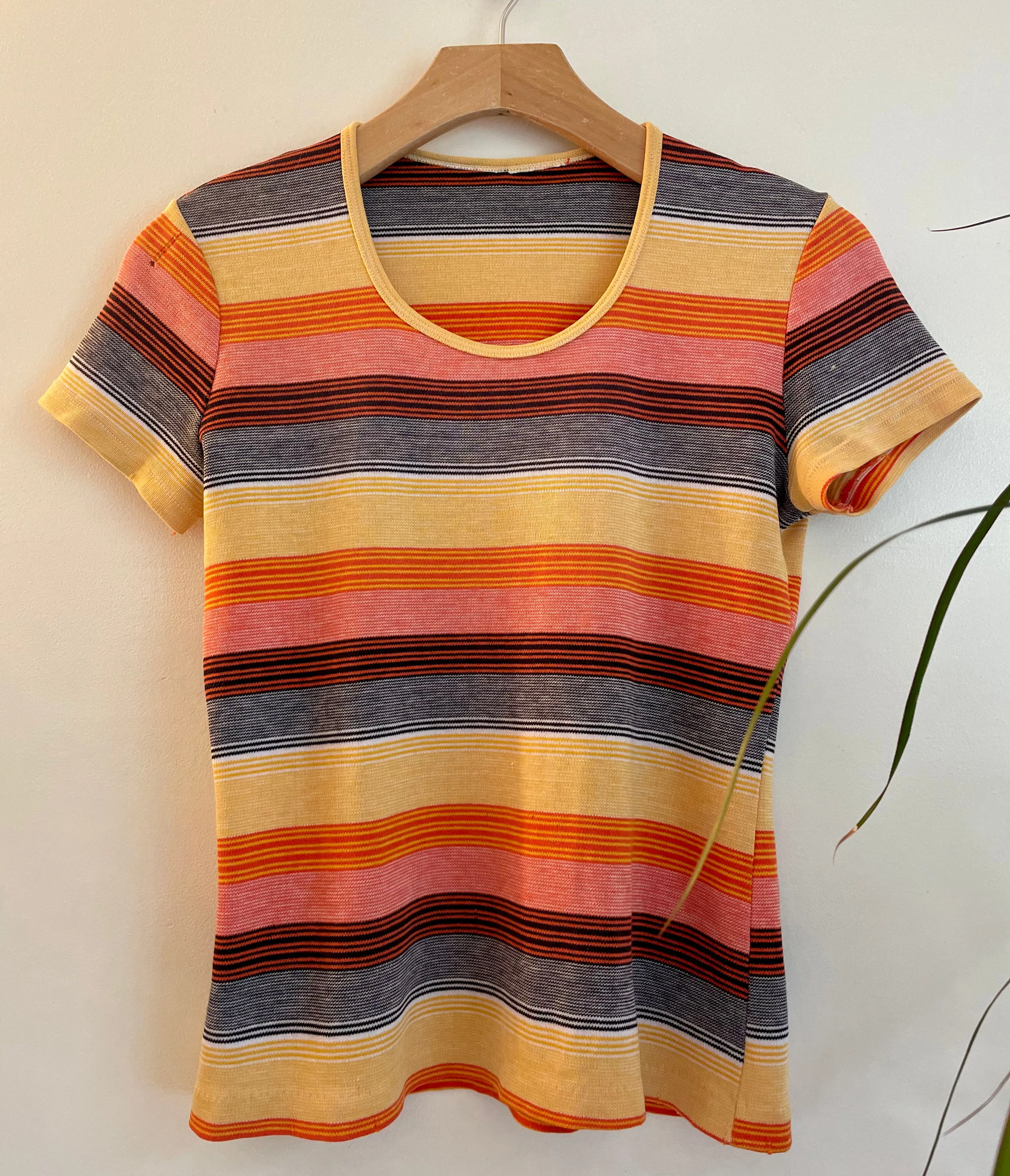 Vintage 80s 80s Striped Scoop neck pullover // size Small Medium (HT2261)