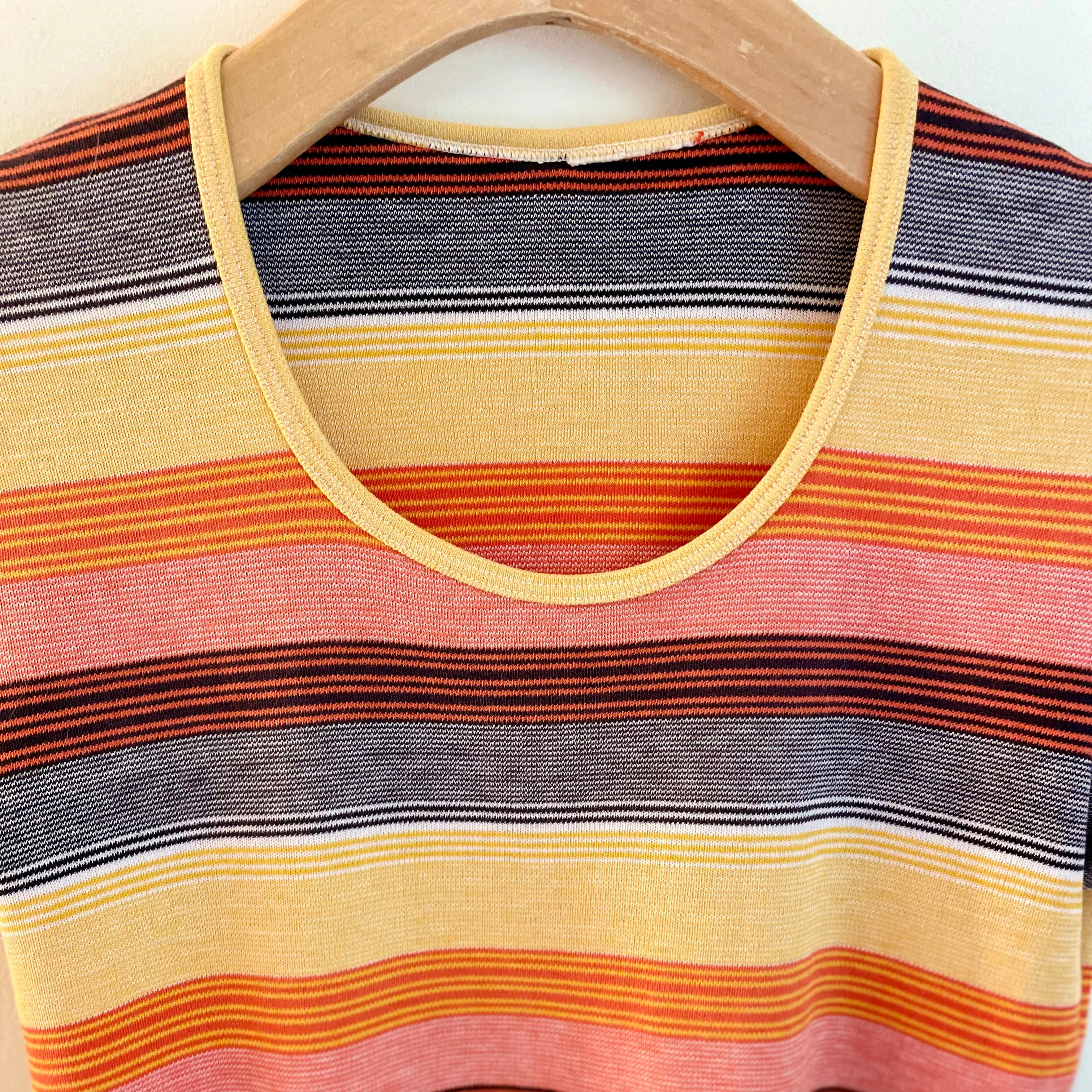 Vintage 80s 80s Striped Scoop neck pullover // size Small Medium (HT2261)