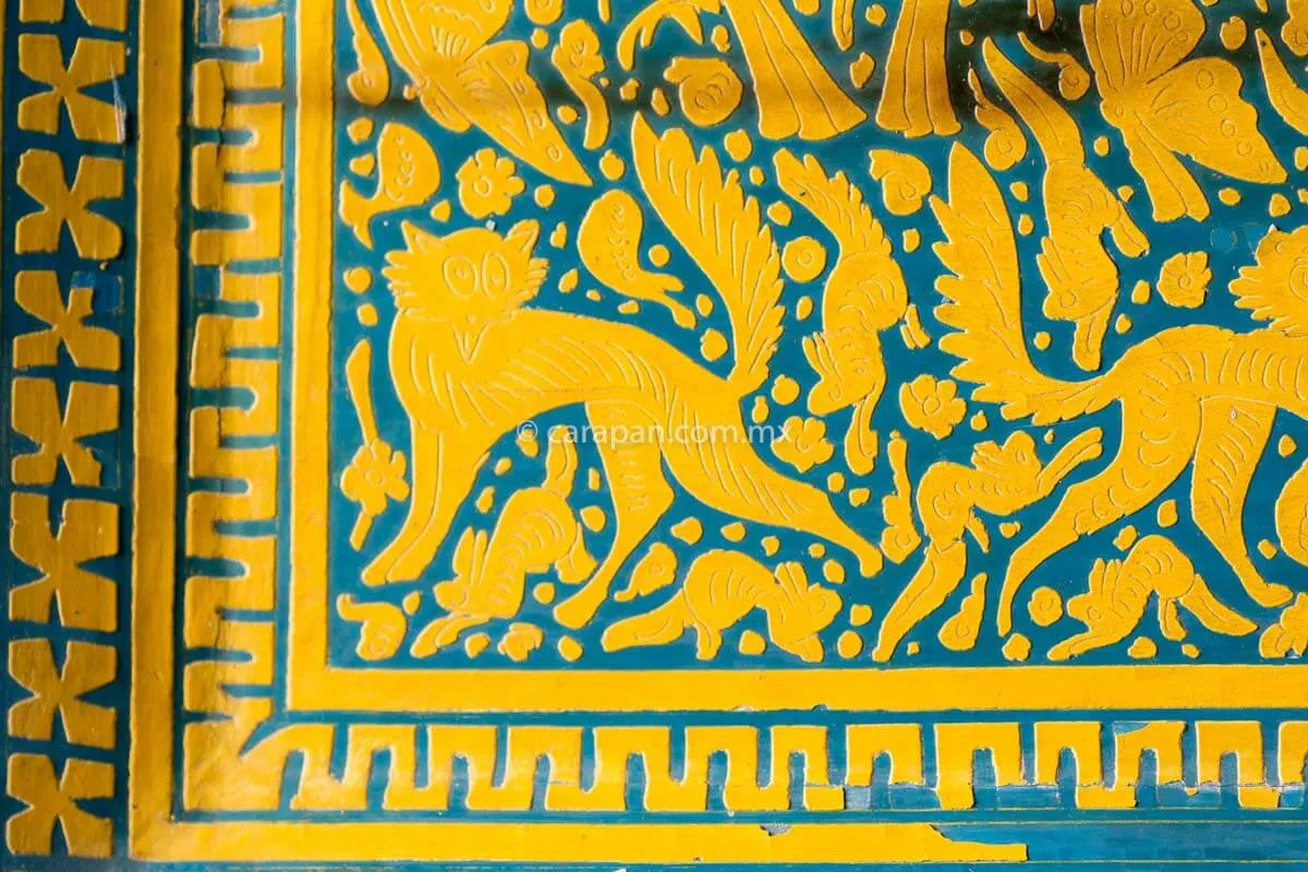Vintage  Lacquered Wood Tray Blue & Yellow