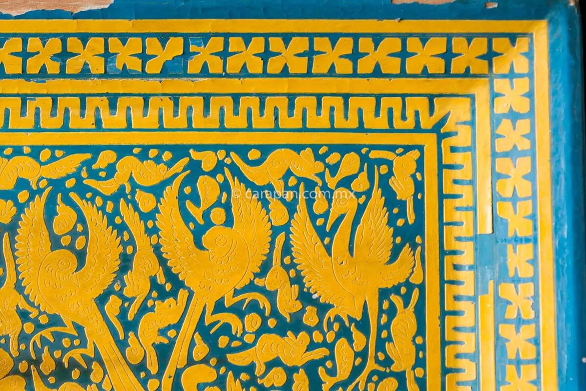 Vintage  Lacquered Wood Tray Blue & Yellow