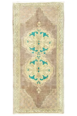 Vintage Turkish Mini Rug No. 675 | 1'6 x 3'3