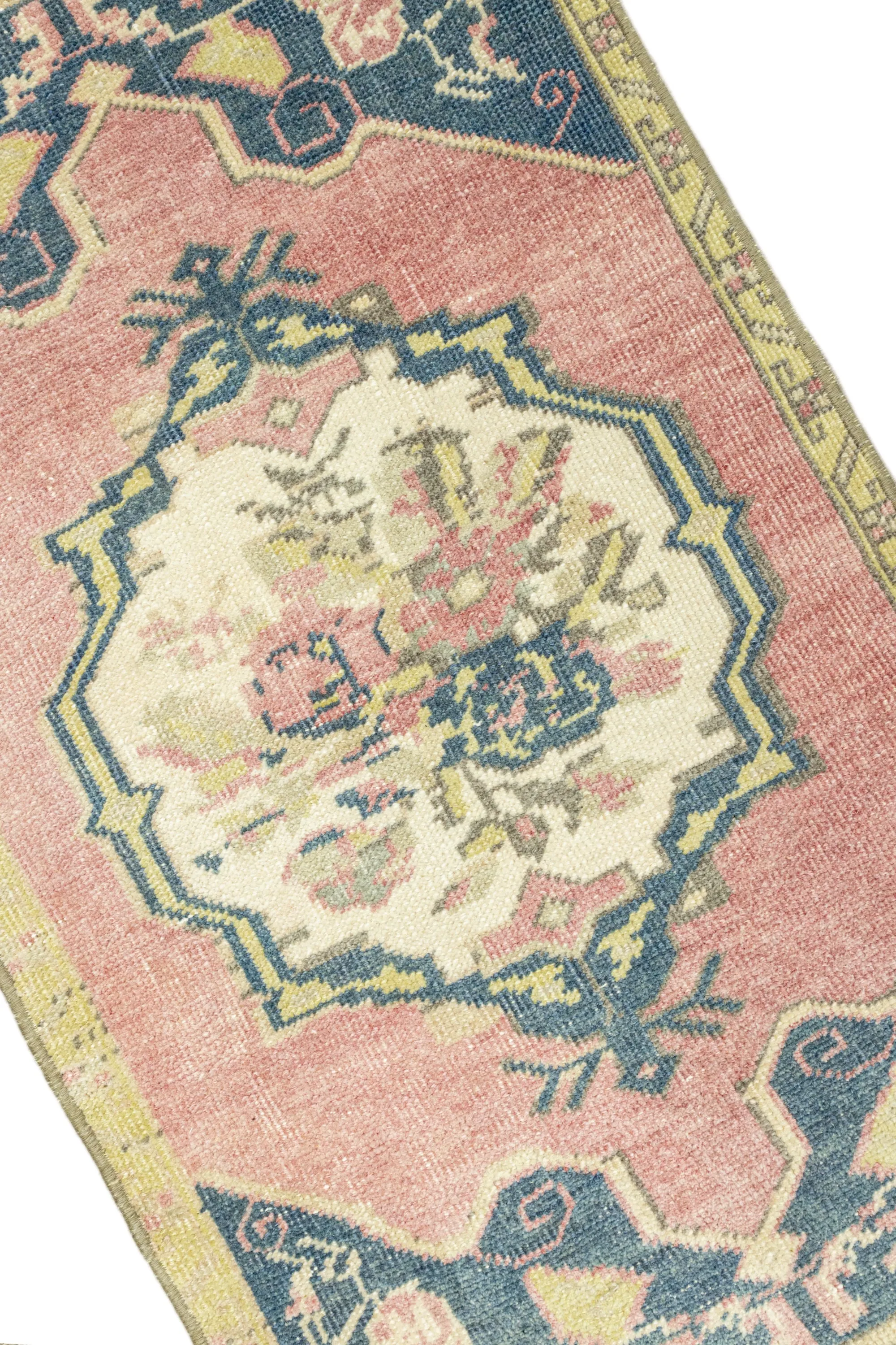 Vintage Turkish Mini Rug No. 684 | 1'8 x 3'2
