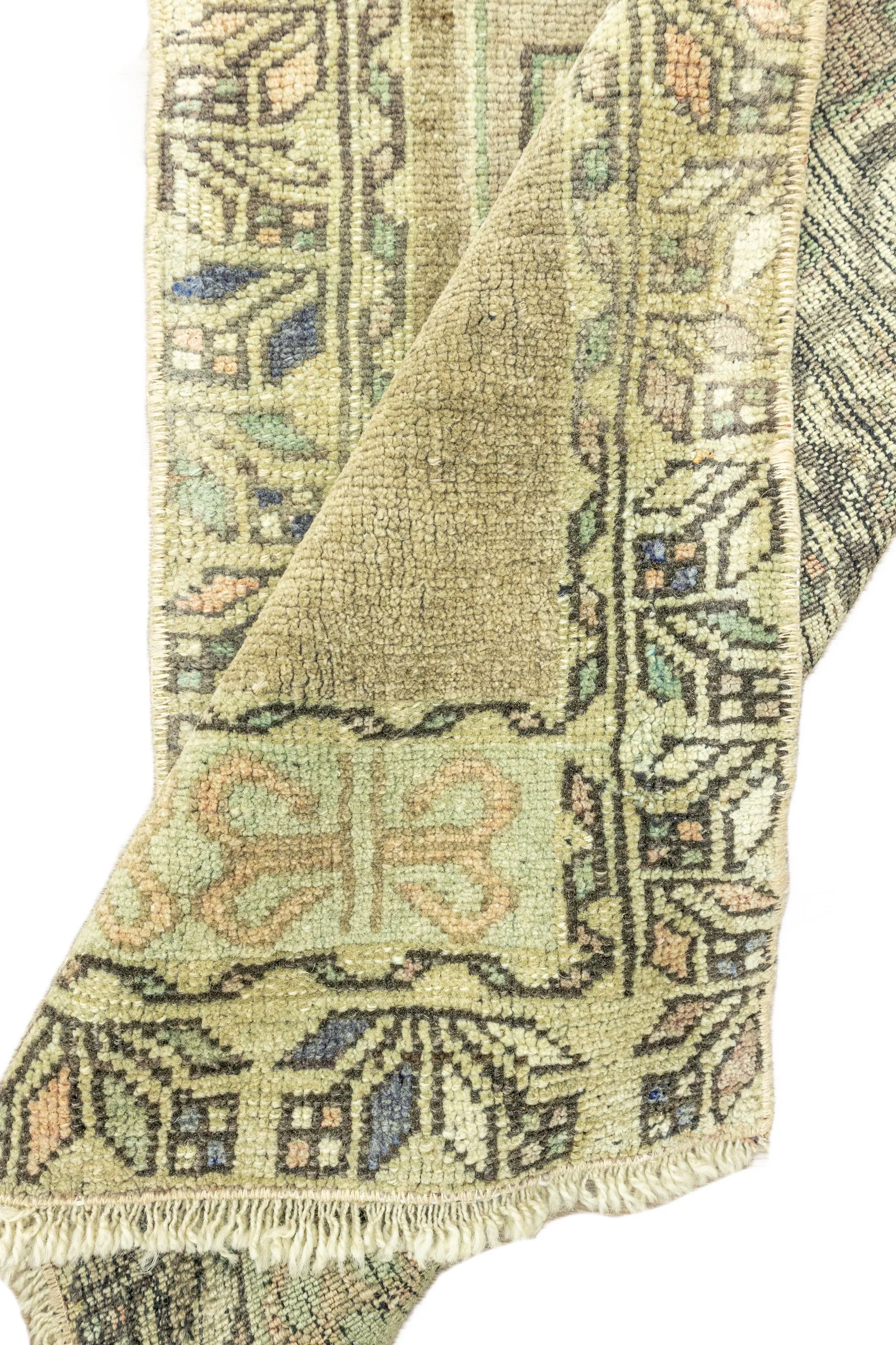 Vintage Turkish Mini Rug No. 693 | 1'11 x 3'7