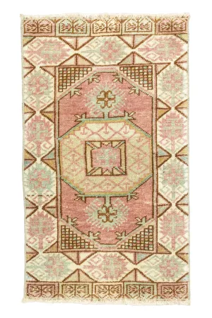 Vintage Turkish Mini Rug No. 704 | 1'9 x 2'11