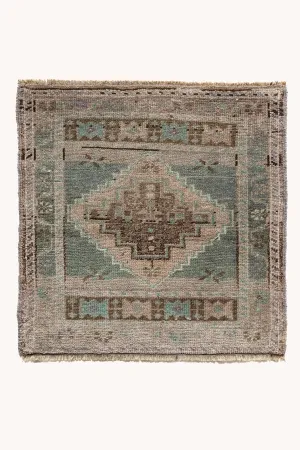 Vintage Turkish Mini Rug No. 718 | 1'9 x 1'9